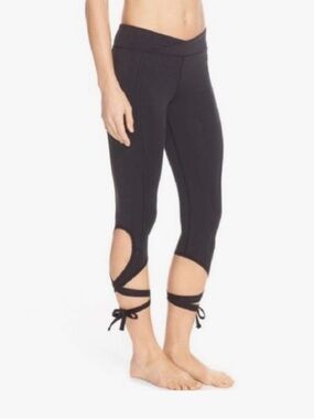 Free People Movement Tie Bottom Leggings in purple- please see photos